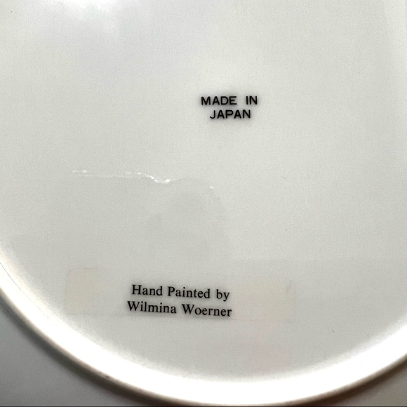 Vintage handpainted rose plate by Wilmina Woerner - Picture 7 of 8